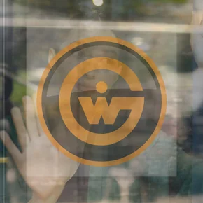 Window Graphics - Internal Apply, Facing Externally - Transparent